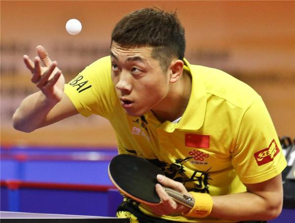 让门将望球 让门将望球